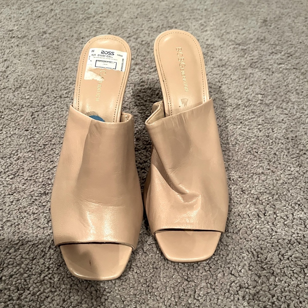 BCBGeneration size 10 heel